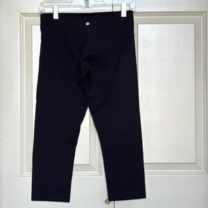 Lululemon Wunder Under Crop- Size 6 Black